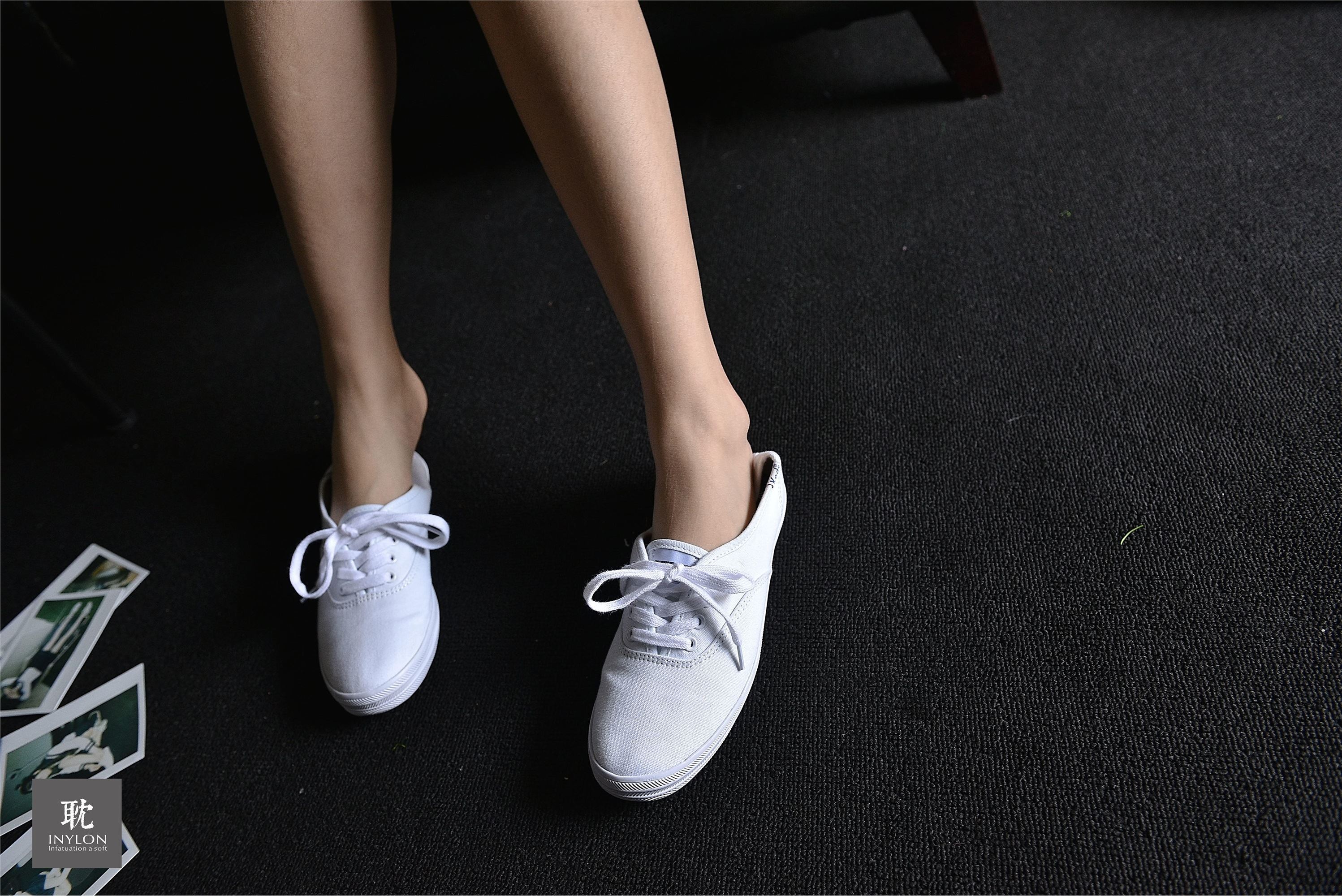 IESS异思趣向《普惠集240》- 模特：幸子《另类原光高反差运动丝》